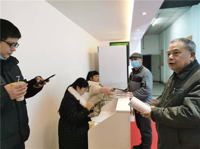 四川中青旅綿陽分社、綿陽市中旅假日旅行社、綿陽自來文化傳播有限公司24H自助售貨服務盛大開業(yè)